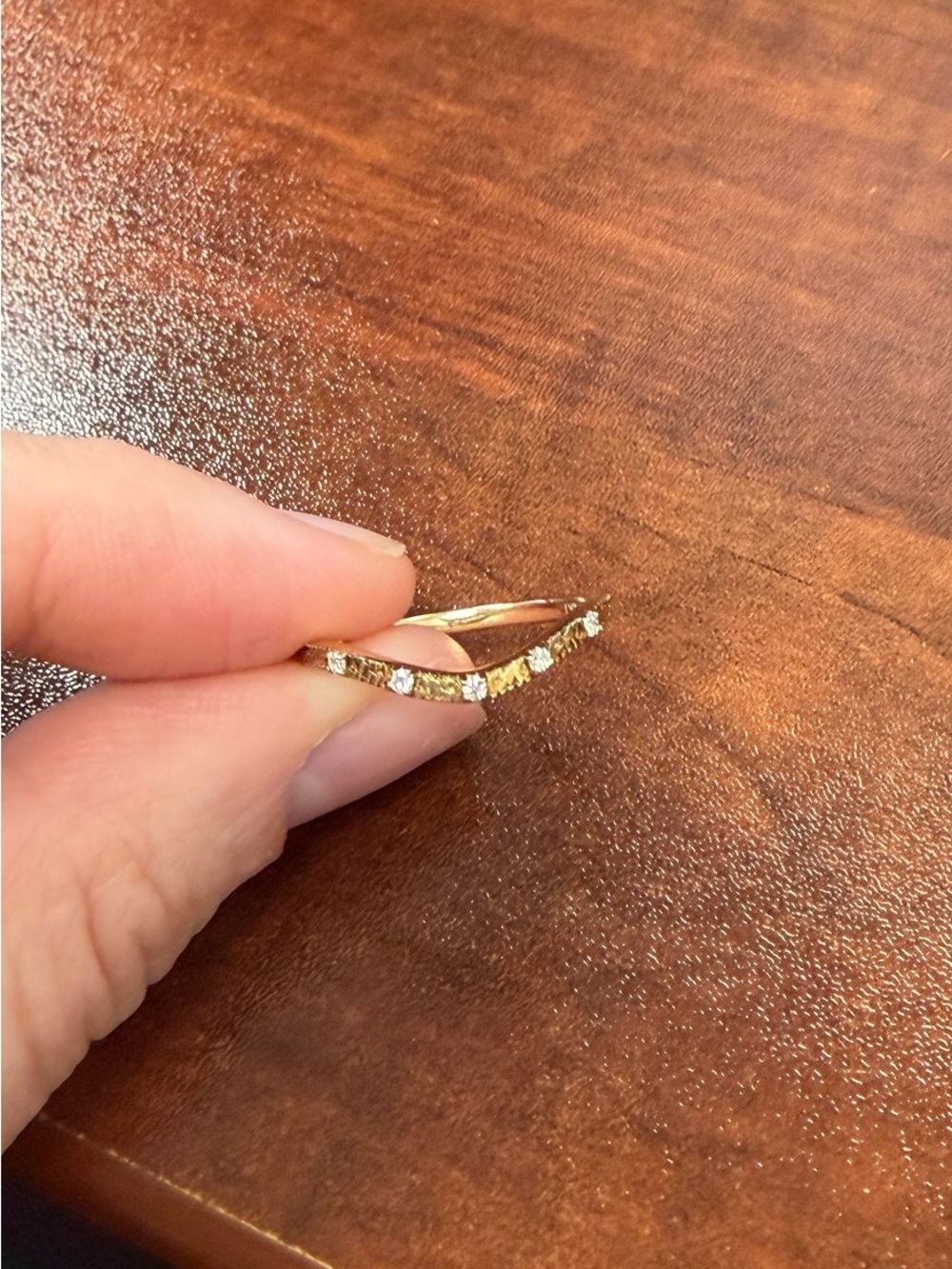 10k Gold Vintage Stye Diamond Ring Size 5 1/4 - Picture 3 of 3
